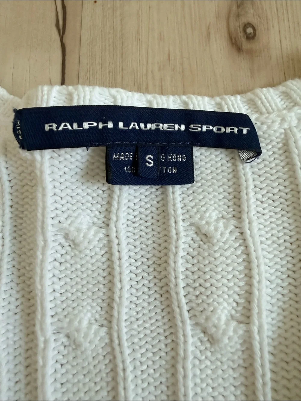 Ralph Lauren White Cable-Knit V-Neck Sweater - Picture 4 of 6